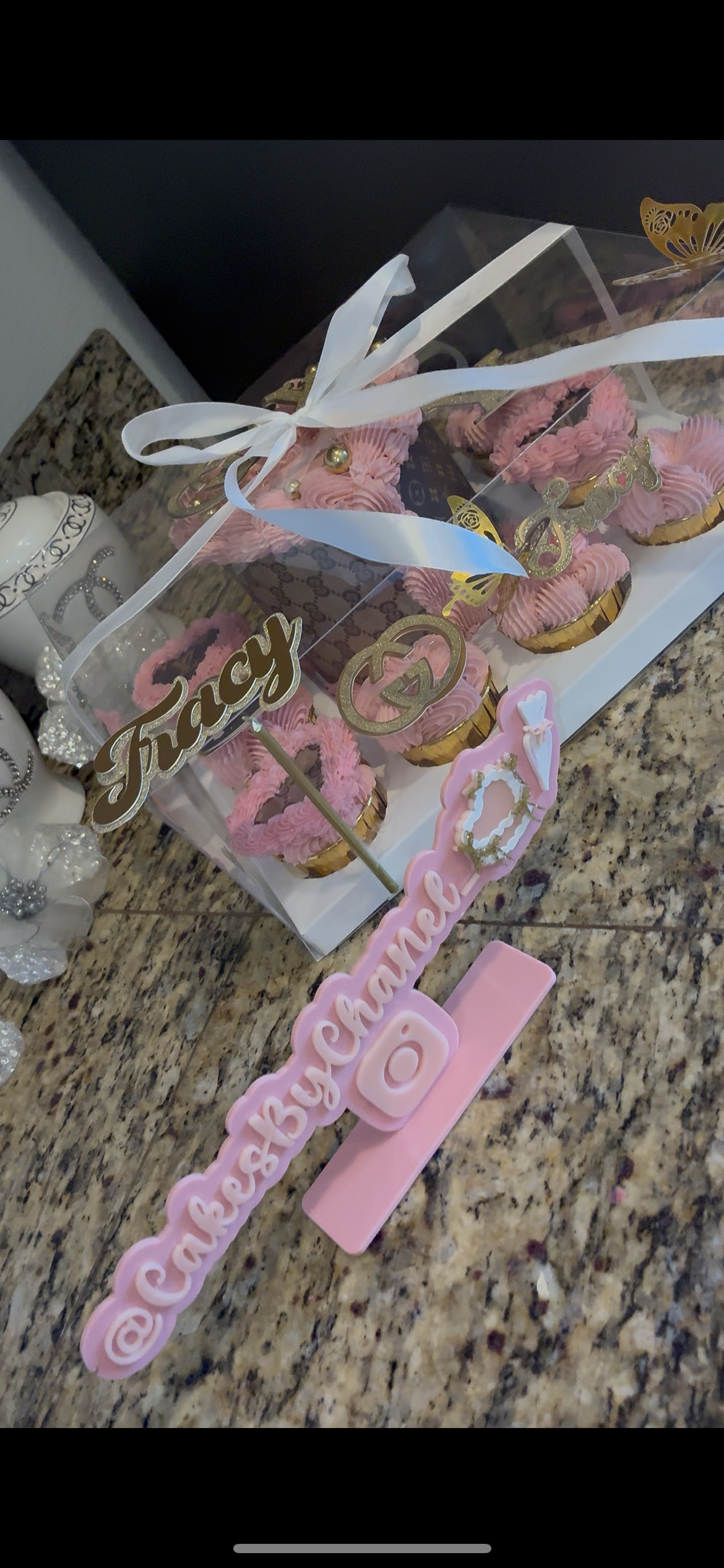 Luxury Bento Cake & Cupcake Gift Set | 6-Inch Cake + 8 Cupcakes | Custom Themes & Designer-Inspired Designs
